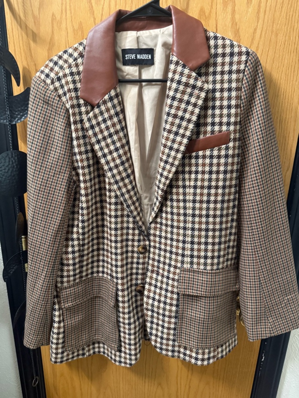 Steve Madden Brown & Cream Houndstooth Blazer with Brown Faux-Leather Collar